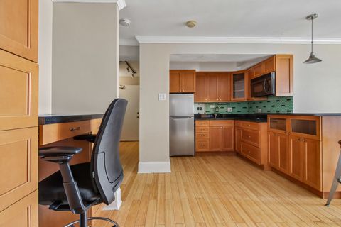 Tiny photo for 2909 N Sheridan Road #1201, Chicago, IL 60657 (MLS # 12633141)