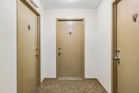 Tiny photo for 2909 N Sheridan Road #1201, Chicago, IL 60657 (MLS # 12633141)