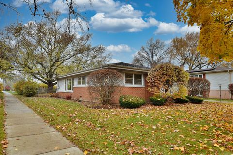 A home in Mount Prospect