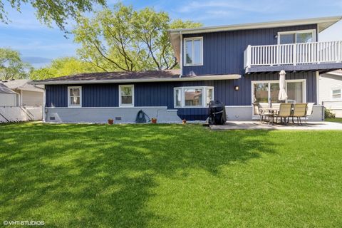 Tiny photo for 541 Sycamore Drive, Elk Grove Village, IL 60007 (MLS # 12495737)