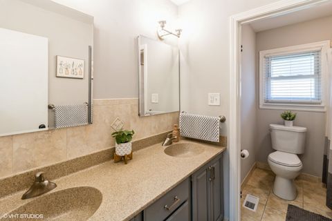 Tiny photo for 541 Sycamore Drive, Elk Grove Village, IL 60007 (MLS # 12495737)