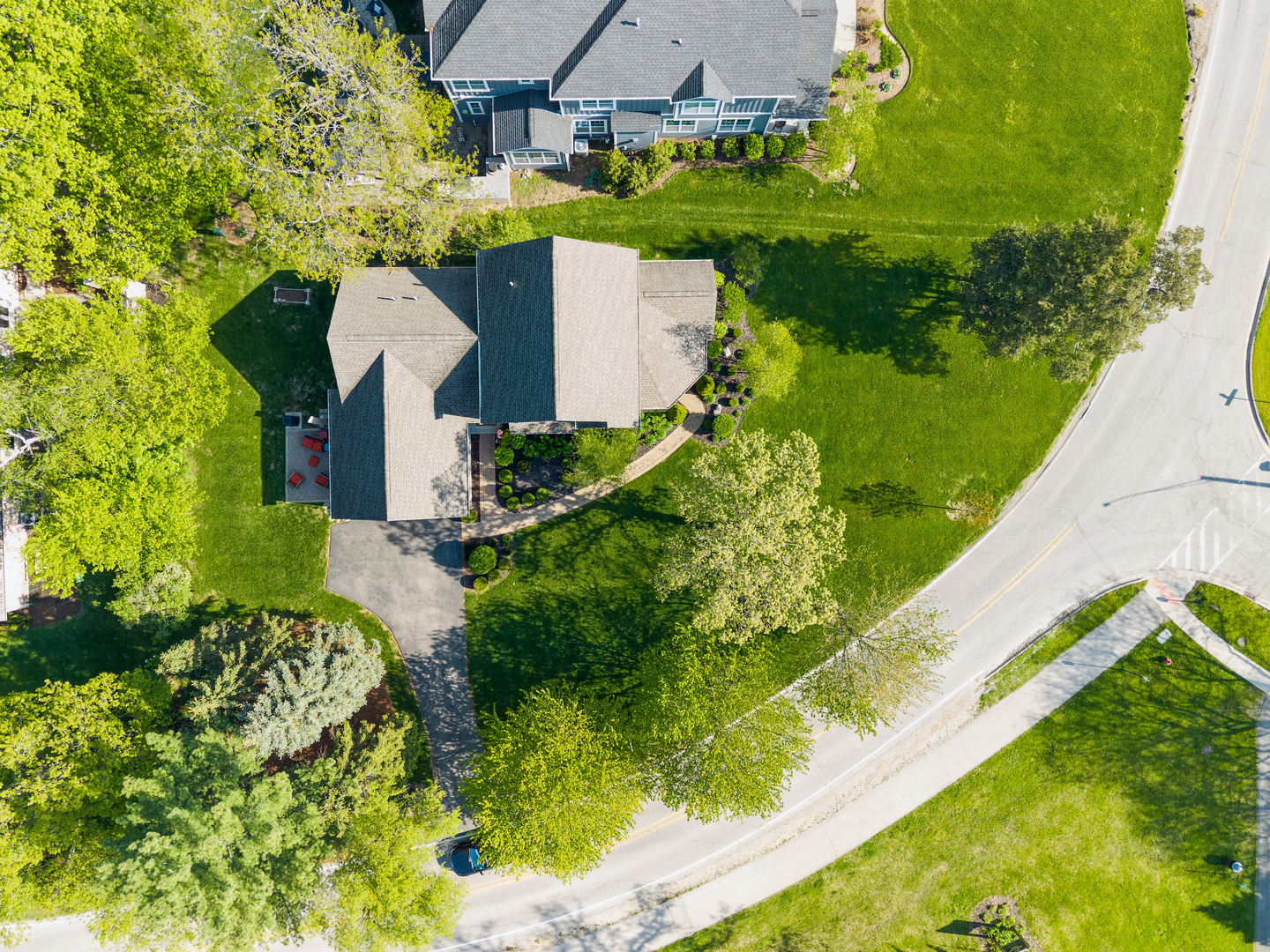 664 COUNTRY CLUB Road