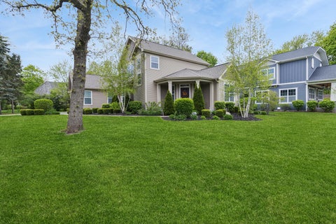 Tiny photo for 664 COUNTRY CLUB Road, Crystal Lake, IL 60014 (MLS # 12647488)