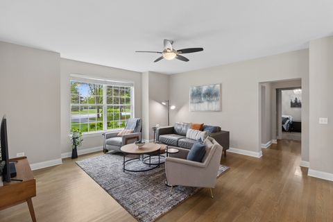 Tiny photo for 664 COUNTRY CLUB Road, Crystal Lake, IL 60014 (MLS # 12647488)