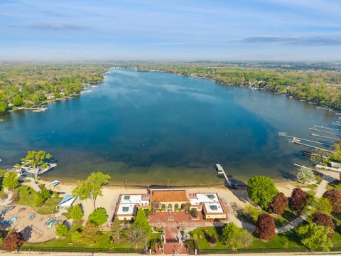 Tiny photo for 664 COUNTRY CLUB Road, Crystal Lake, IL 60014 (MLS # 12647488)