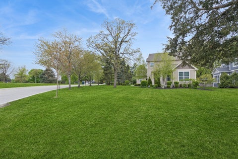 Tiny photo for 664 COUNTRY CLUB Road, Crystal Lake, IL 60014 (MLS # 12647488)