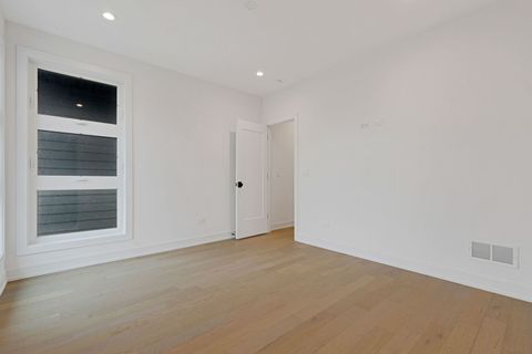 Tiny photo for 4932 S Martin Luther King Drive, Chicago, IL 60615 (MLS # 12489287)