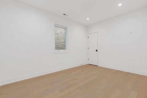 Tiny photo for 4932 S Martin Luther King Drive, Chicago, IL 60615 (MLS # 12489287)