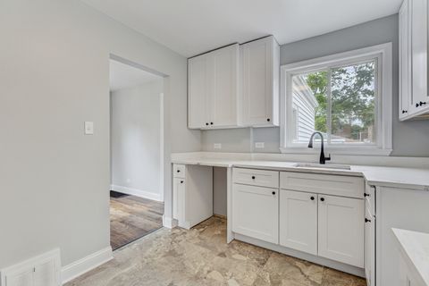 Tiny photo for 3901 Jackson Street, Bellwood, IL 60104 (MLS # 12477040)