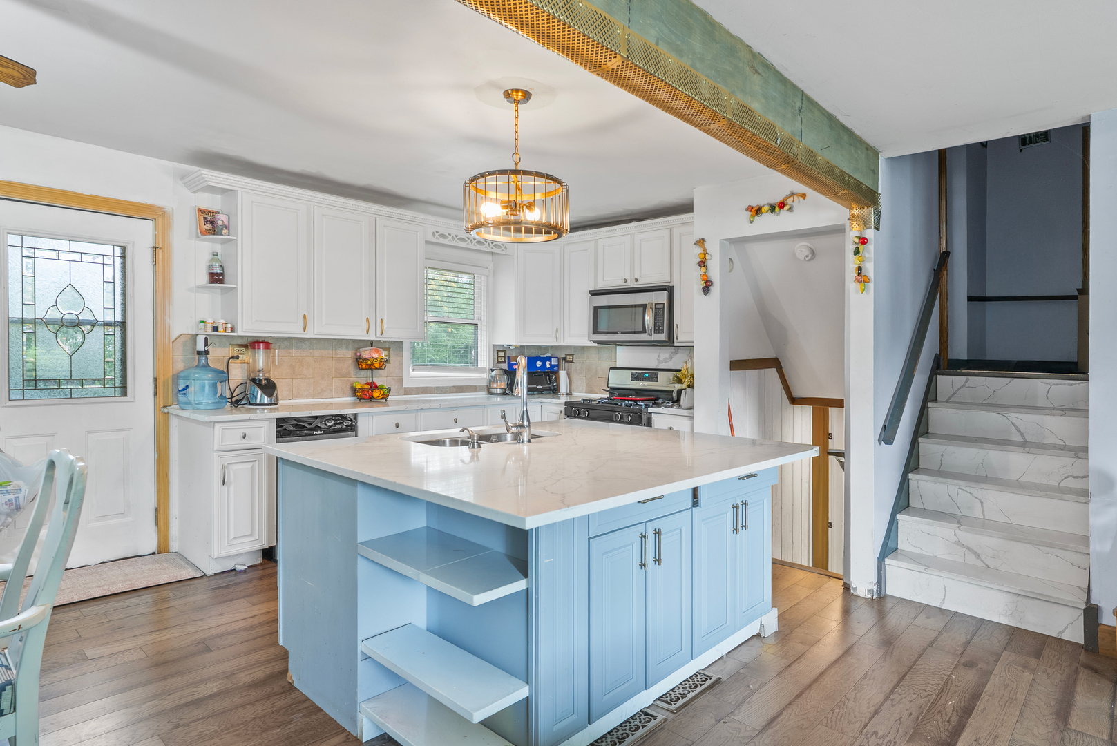 N268 Calvin Avenue