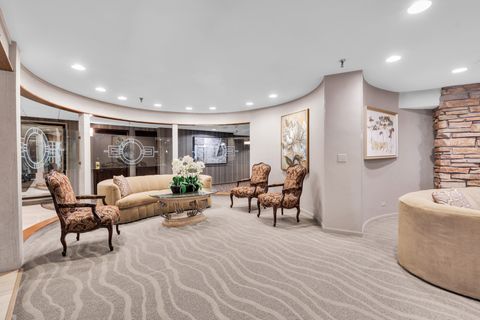 Tiny photo for 1400 N Yarmouth Place #407, Mount Prospect, IL 60056 (MLS # 12543611)