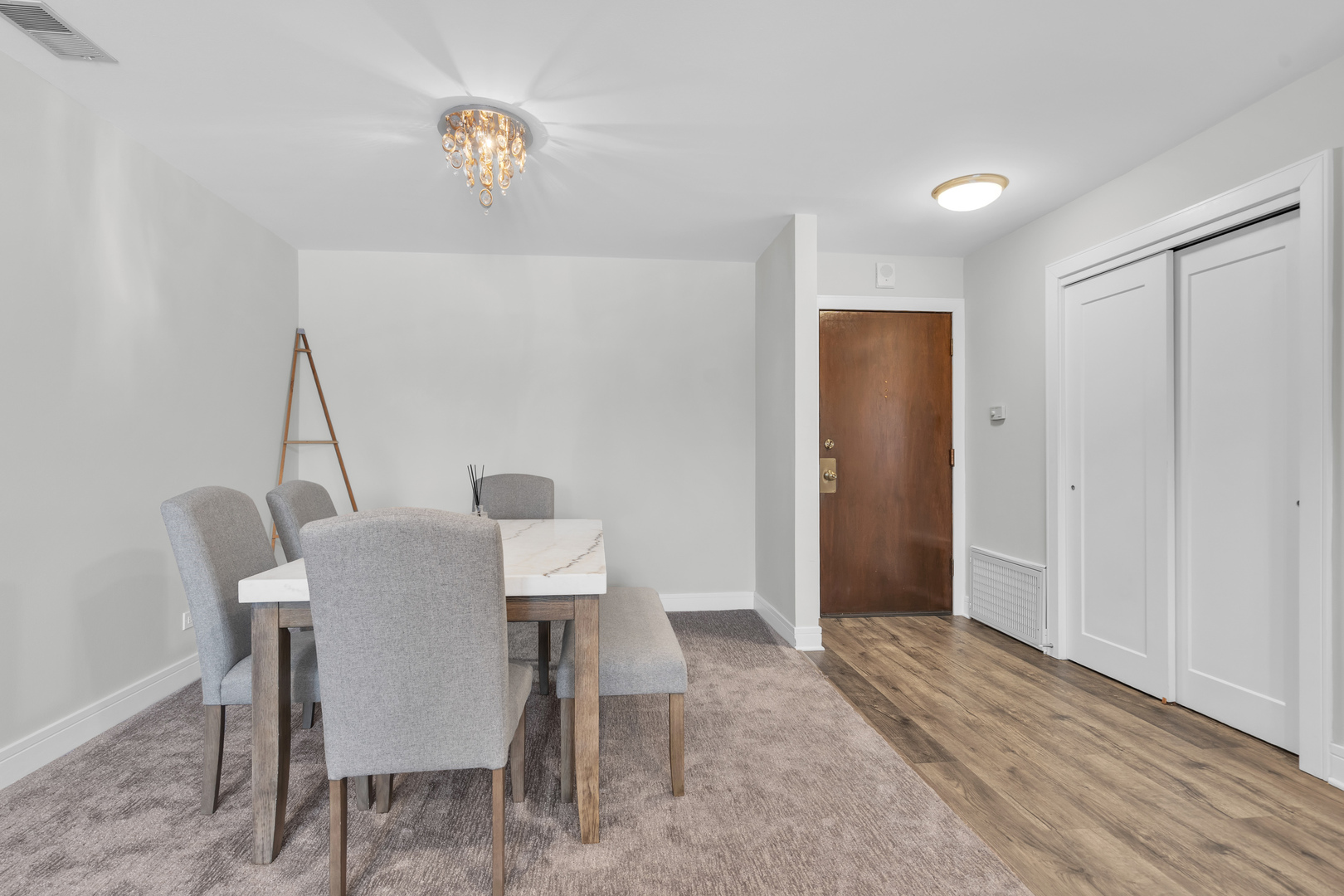 1400 N Yarmouth Place 407