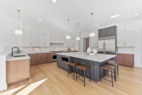 Tiny photo for 106 Brookwood Lane, Lincolnshire, IL 60069 (MLS # 12526985)