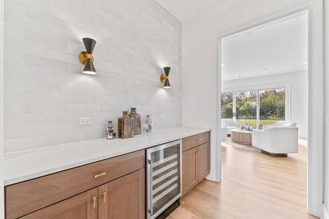 Tiny photo for 106 Brookwood Lane, Lincolnshire, IL 60069 (MLS # 12526985)