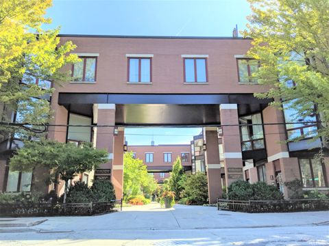 1236 W Cottage Place 1236 Chicago IL 60607