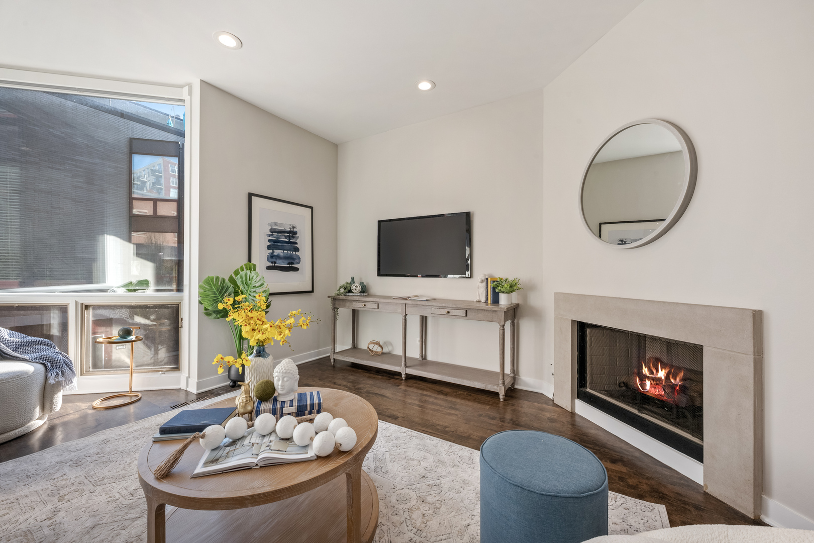 1236 W Cottage Place 1236