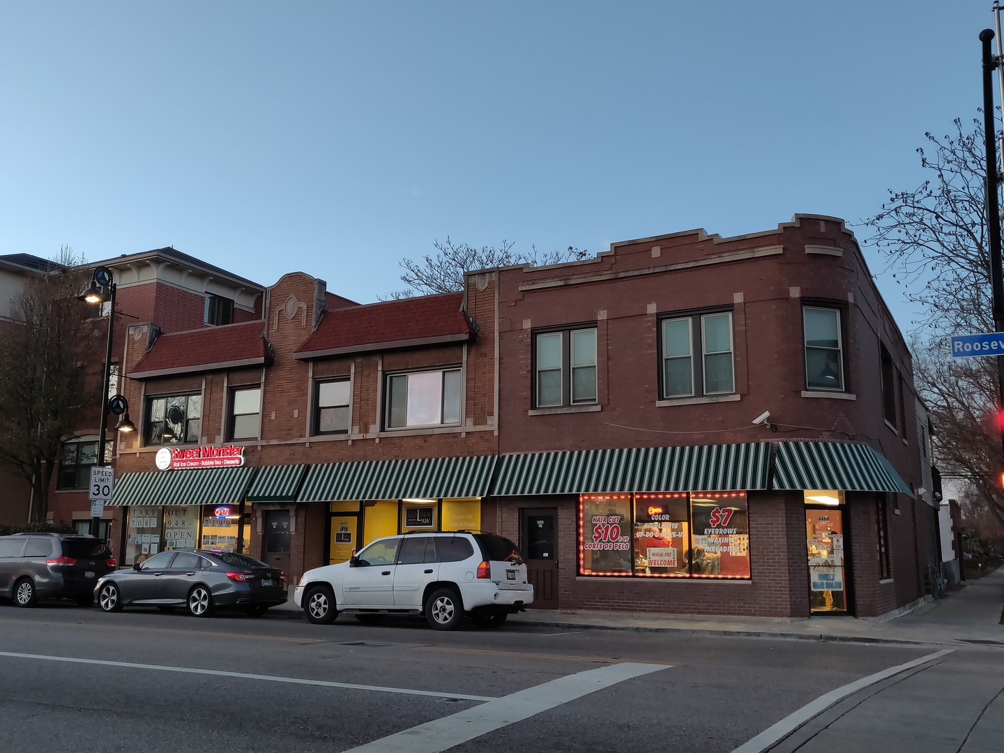 6600-04 W Roosevelt Road W