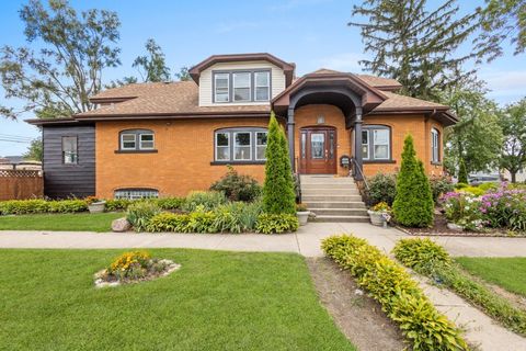 Photo of 1901 S 3rd Avenue, Maywood, IL 60153 (MLS # 12477877) Photo of 1901 S 3rd Avenue, Maywood, IL 60153 (MLS # 12477877)