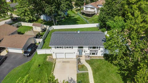 Tiny photo for 6916 Williams Drive, Woodridge, IL 60517 (MLS # 12707513)