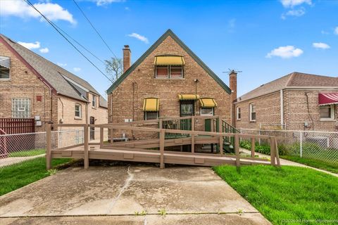 Tiny photo for 9726 S Peoria Street, Chicago, IL 60643 (MLS # 12622609)