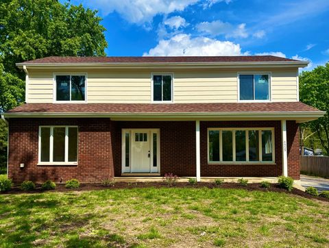 Photo of 4505 Winchester Avenue, Lisle, IL 60532 (MLS # 12638527)