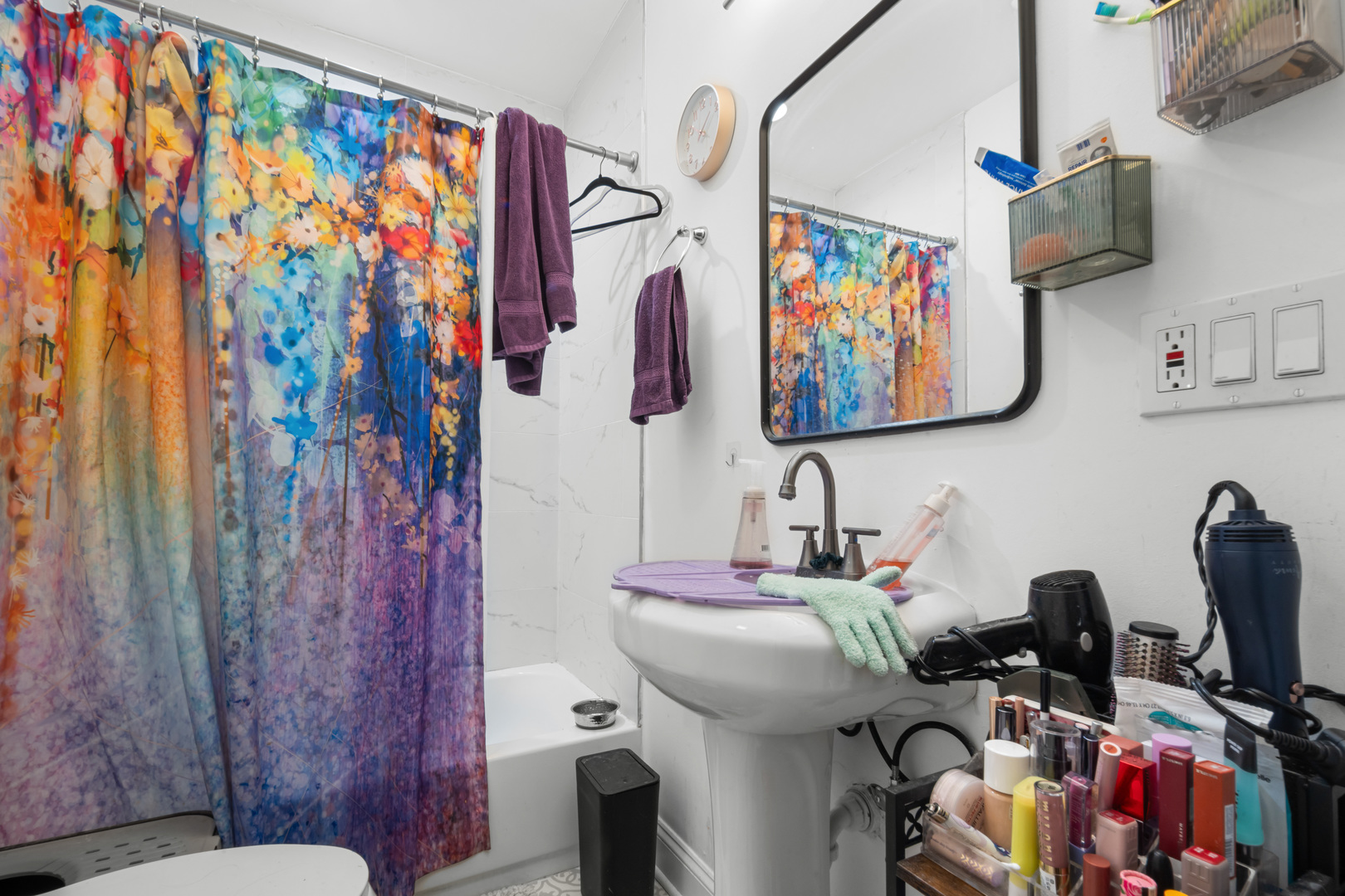 1133 N Winchester Avenue