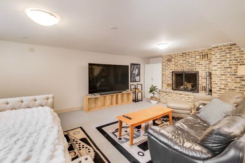 Tiny photo for 9761 Elm Terrace, Des Plaines, IL 60016 (MLS # 12587825)