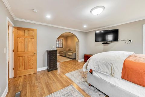 Tiny photo for 9761 Elm Terrace, Des Plaines, IL 60016 (MLS # 12587825)