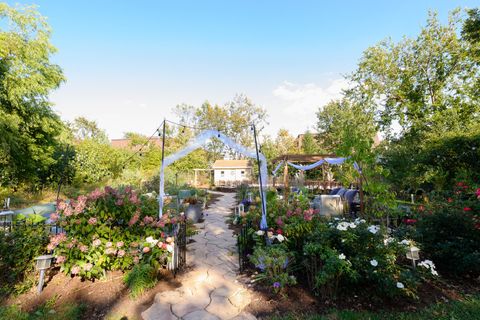 Tiny photo for 9761 Elm Terrace, Des Plaines, IL 60016 (MLS # 12587825)