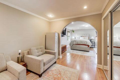 Tiny photo for 9761 Elm Terrace, Des Plaines, IL 60016 (MLS # 12587825)