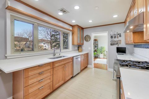 Tiny photo for 9761 Elm Terrace, Des Plaines, IL 60016 (MLS # 12587825)