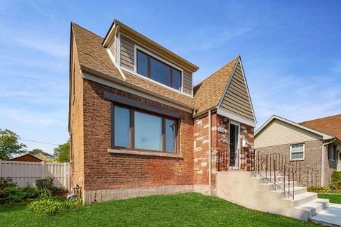 A home in Evergreen Park