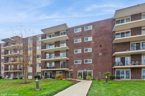 A home in Downers Grove