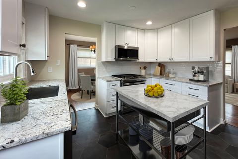 Tiny photo for 240 Hatlen Avenue, Mount Prospect, IL 60056 (MLS # 12618681)