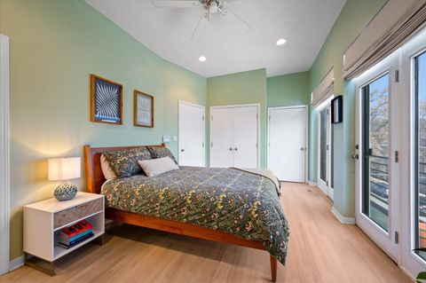 Tiny photo for 3308 N Greenview Avenue #B, Chicago, IL 60657 (MLS # 12594860)