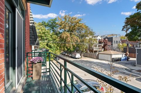 Tiny photo for 3308 N Greenview Avenue #B, Chicago, IL 60657 (MLS # 12594860)