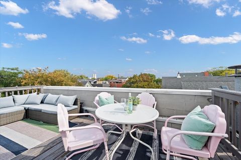 Tiny photo for 3308 N Greenview Avenue #B, Chicago, IL 60657 (MLS # 12594860)