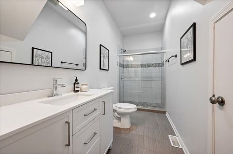 Tiny photo for 3308 N Greenview Avenue #B, Chicago, IL 60657 (MLS # 12594860)