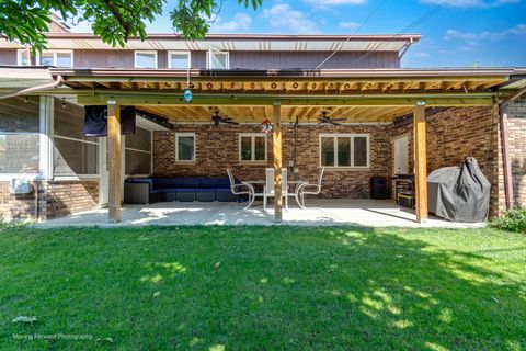 Tiny photo for 519 OAK Drive, East Dundee, IL 60118 (MLS # 12482920)