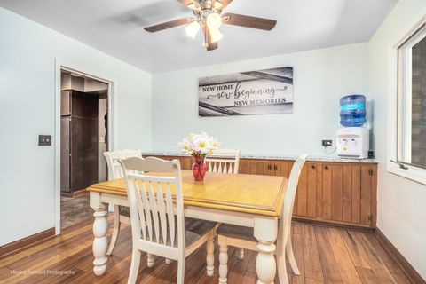 Tiny photo for 519 OAK Drive, East Dundee, IL 60118 (MLS # 12482920)