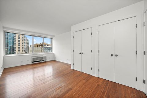 Tiny photo for 211 E Ohio Street #2707, Chicago, IL 60611 (MLS # 12497094)