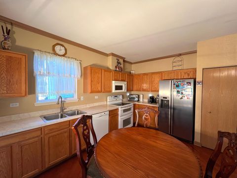 Tiny photo for 752 S Parkside Drive, Round Lake, IL 60073 (MLS # 12508972)
