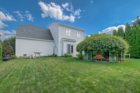 Tiny photo for 752 S Parkside Drive, Round Lake, IL 60073 (MLS # 12508972)