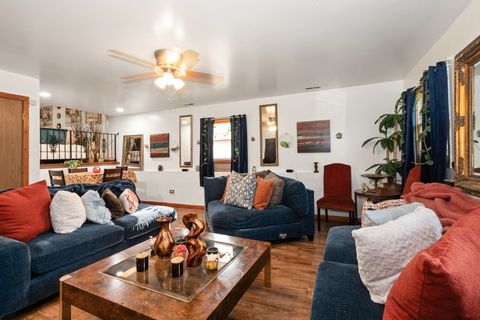 Tiny photo for 928 E 153rd Street, Phoenix, IL 60426 (MLS # 12493308)