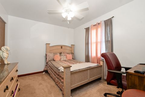 Tiny photo for 928 E 153rd Street, Phoenix, IL 60426 (MLS # 12493308)