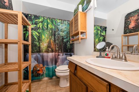 Tiny photo for 928 E 153rd Street, Phoenix, IL 60426 (MLS # 12493308)