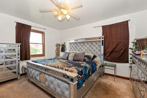 Tiny photo for 928 E 153rd Street, Phoenix, IL 60426 (MLS # 12493308)