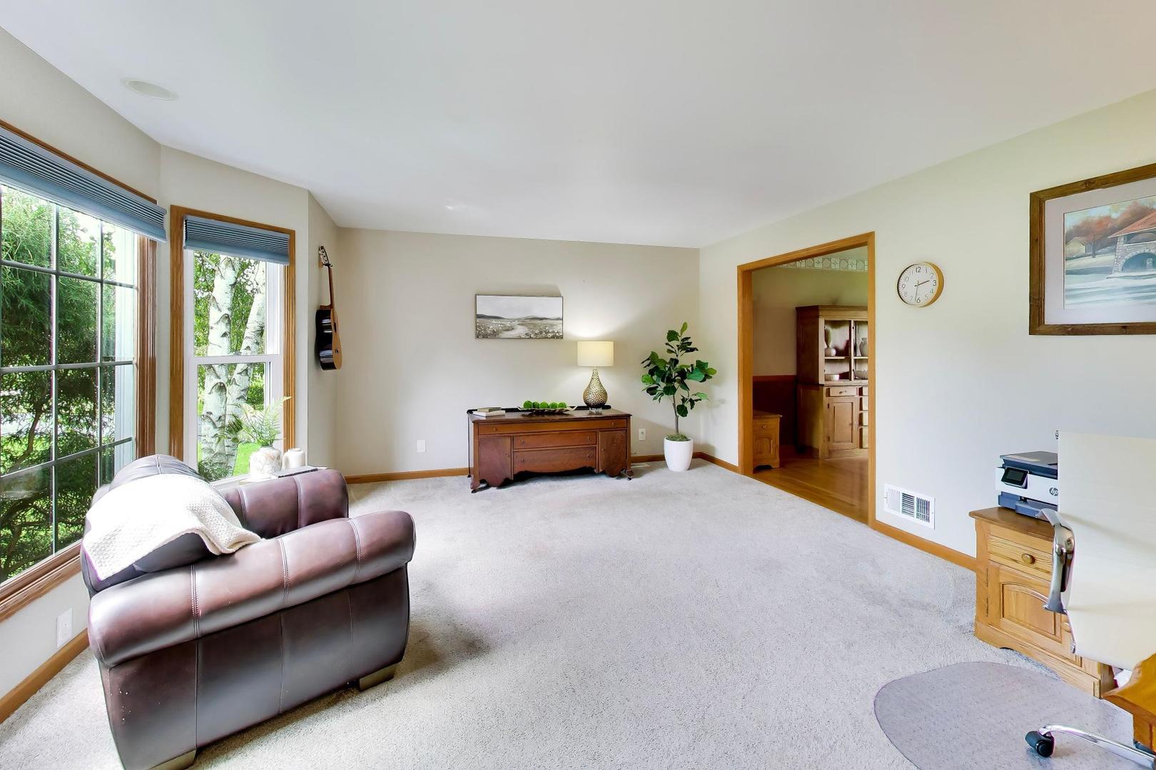 3860 Crabapple Lane
