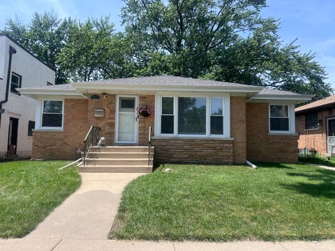 Photo of 7918 Kolmar Avenue, Skokie, IL 60076 (MLS # 12715246)