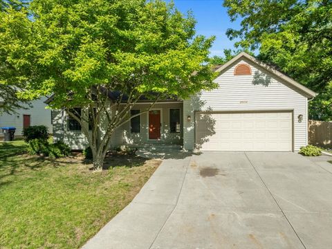 Tiny photo for 2506 Timberview Drive, Bloomington, IL 61701 (MLS # 12652251)